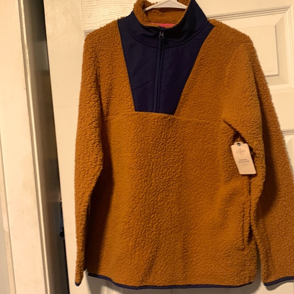 Shepa Pullover - Picture 1 of 1